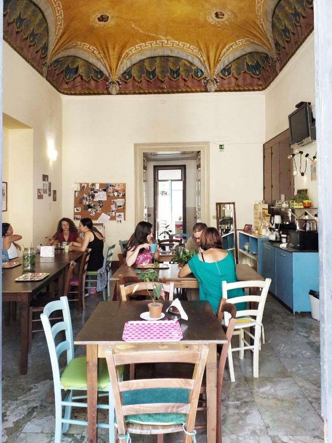 Degli Elefanti Hostal