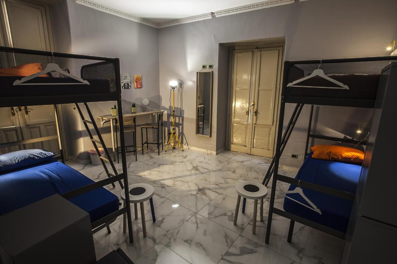 Degli Elefanti Hostal